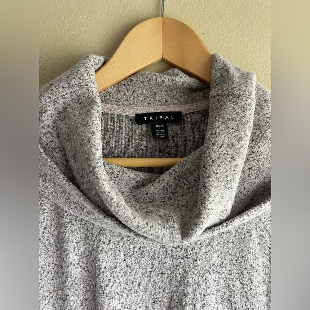 Tribal Gray Women Turtleneck Sweater Size XL - Picture 2 of 8